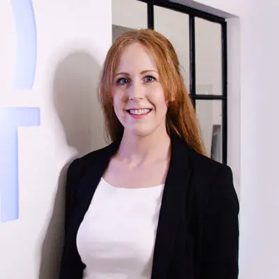 Nina Gipperich Nina Gipperich, Key Account Managerin Banking & Finance