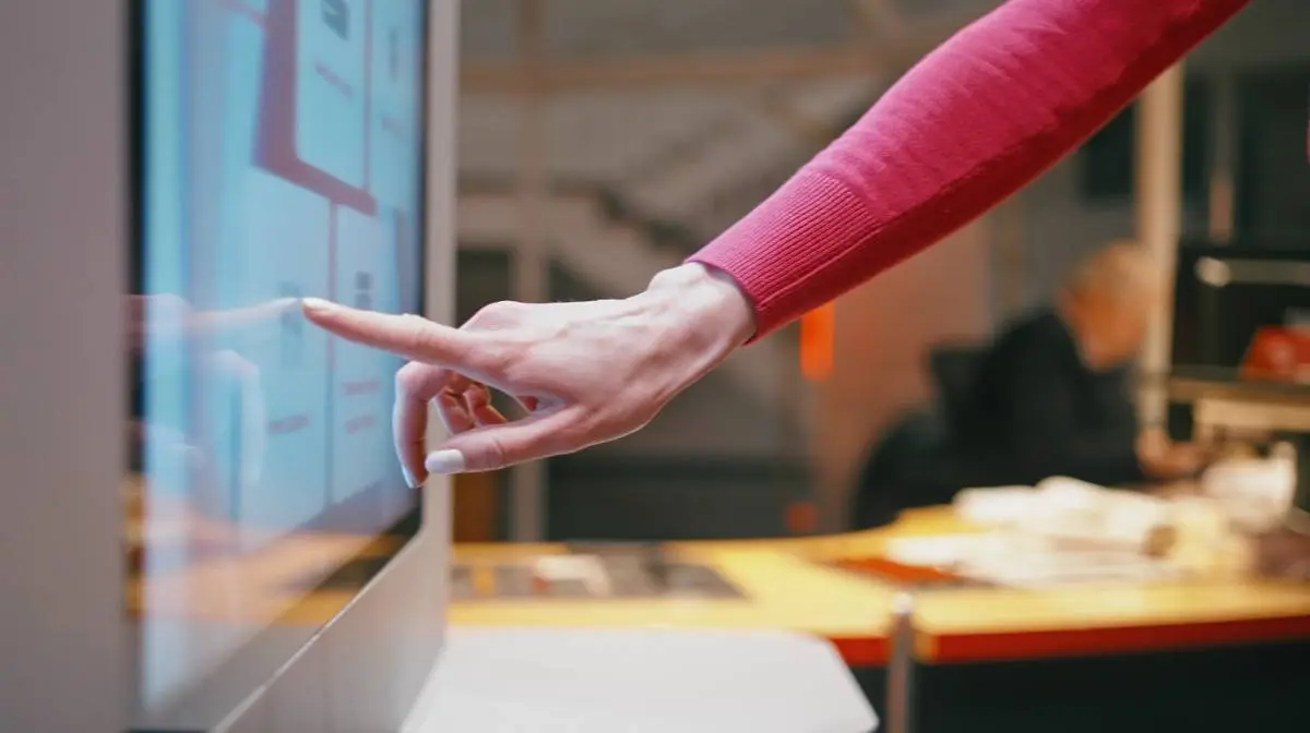 Digitaler Empfang mit KI Software